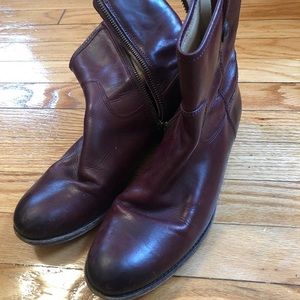 Frye Melissa Button 2 Short
